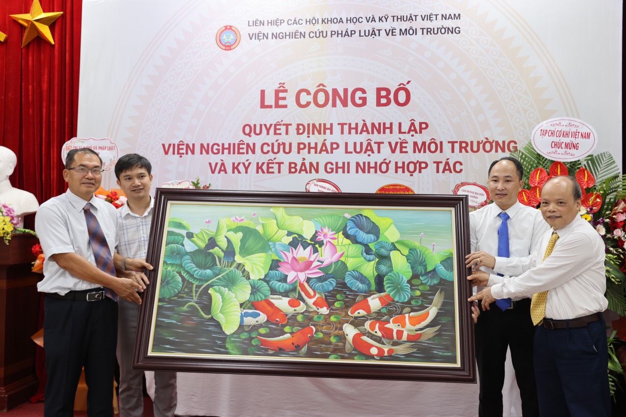 Công bố thành lập Viện Nghiên cứu pháp luật về môi trường