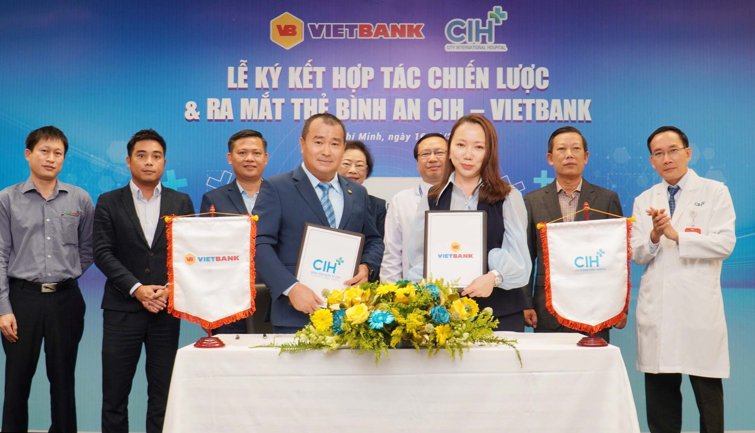 Vietbank hợp tác chiến lược với Bệnh viện Quốc tế City và ra mắt thẻ Bình An CIH - Vietbank  