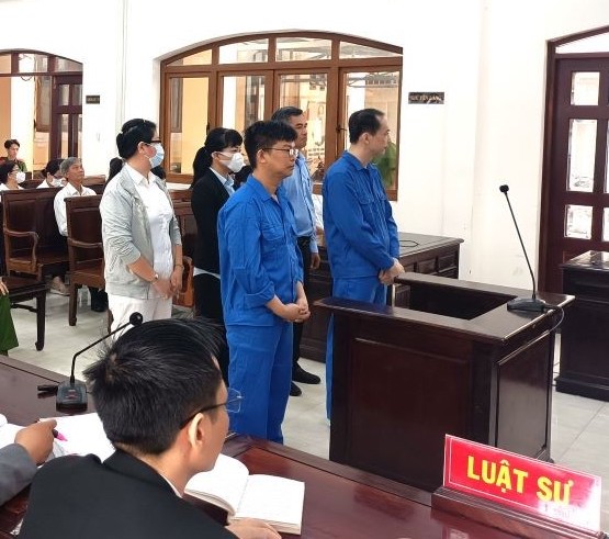 Xét xử 5 bị cáo liên quan đến sai phạm tại 2 dự án xây lắp nhà màng thuộc Sở KH-CN Đồng Nai