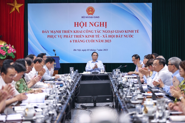 Thủ tướng Chính phủ chỉ ra 5 bài học kinh nghiệm về ngoại giao kinh tế