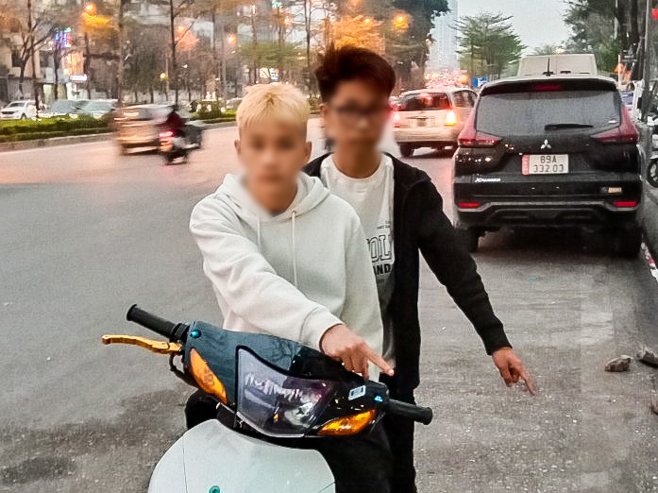 Công an quận Cầu Giấy tìm bị hại vụ cướp giật tài sản