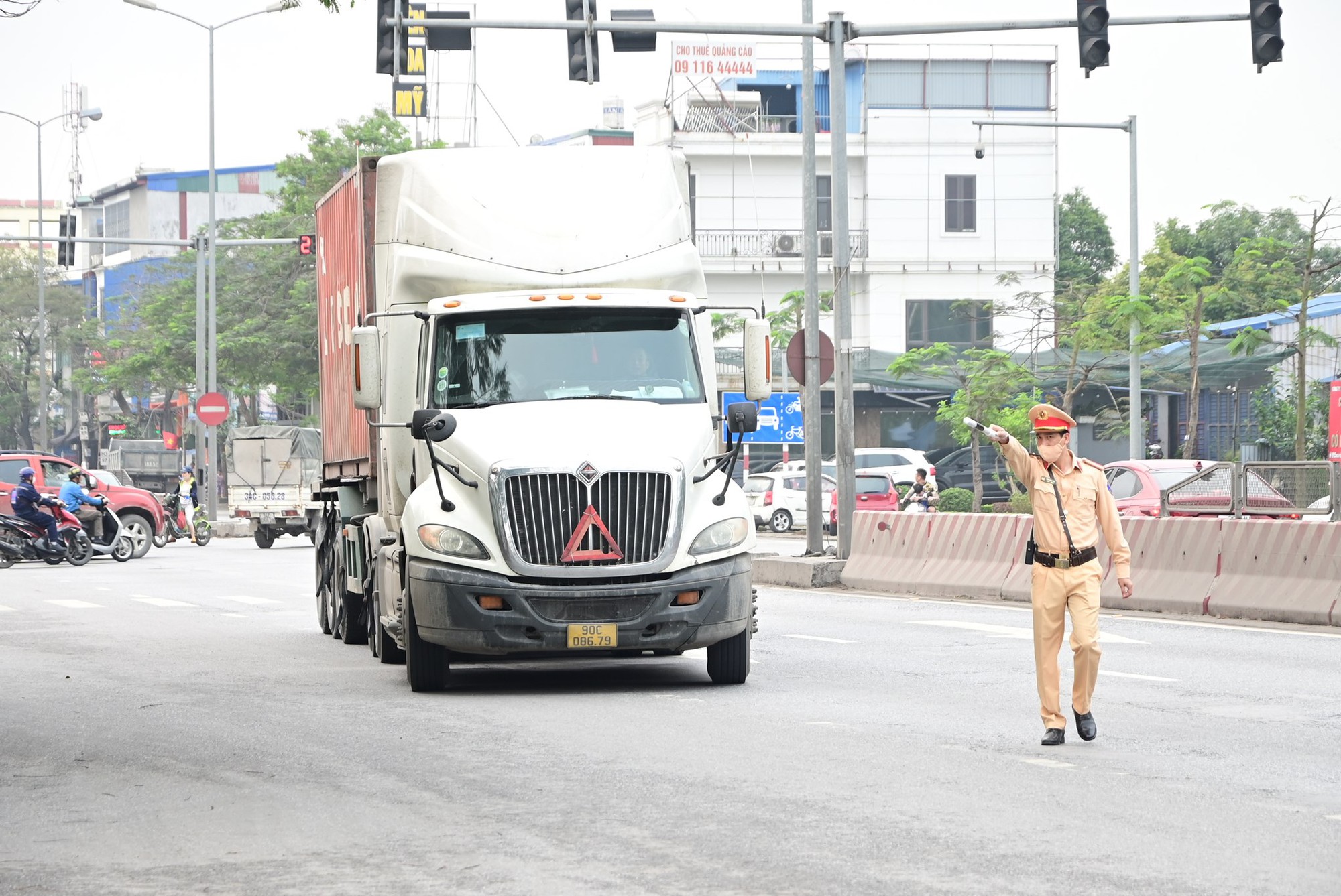 Hải Phòng Xử lý 216 trường hợp vi phạm quá tải, quá khổ