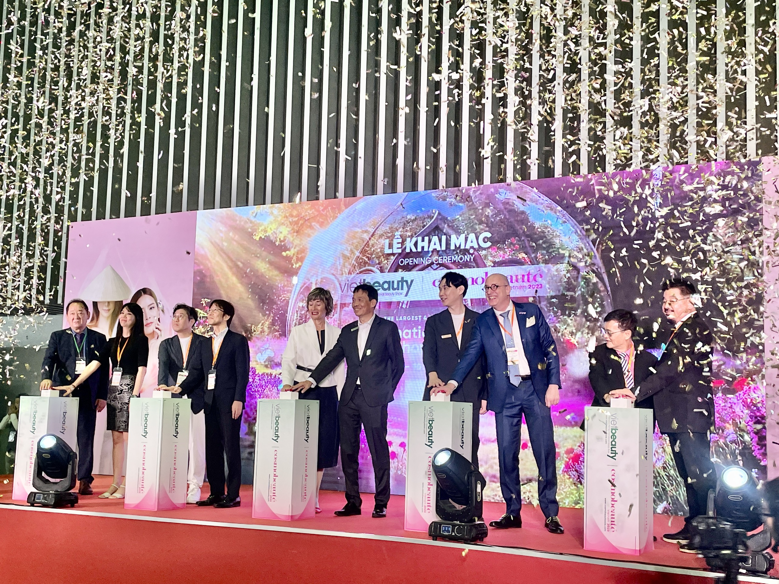 TP.HCM Quy tụ hơn 1.000 thương hiệu làm đẹp tại Triển lãm Vietbeauty  CosmoBeauté Vietnam 2023