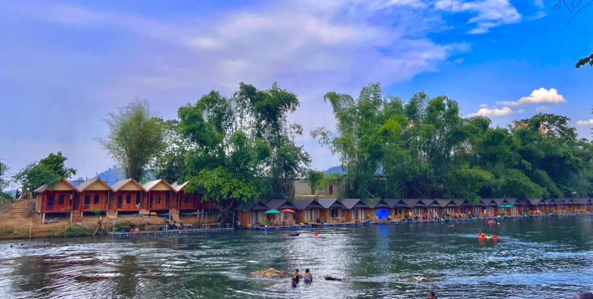 Việt Nam đứng thứ hai về nguồn cung khách du lịch đến Lào