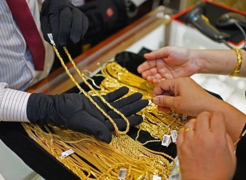 Kinh tế khó khăn, nhu cầu mua vàng của Việt Nam giảm 9%