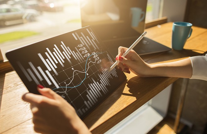 Thị tường chứng khoán tiềm ẩn rủi ro điều chỉnh ngắn hạn