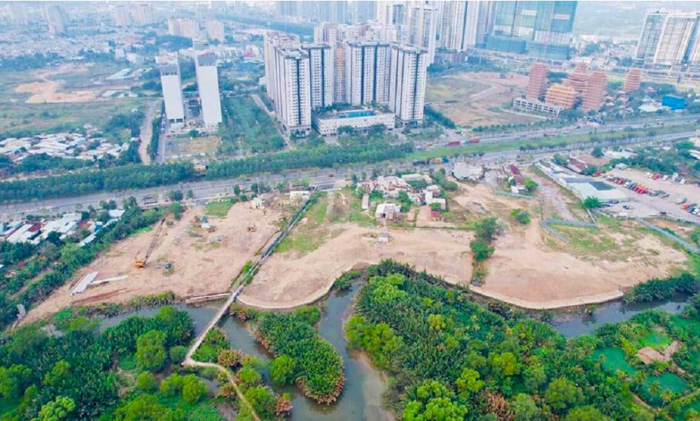 Doanh nghiệp bất động sản nỗi lo phải bán mình giá rẻ