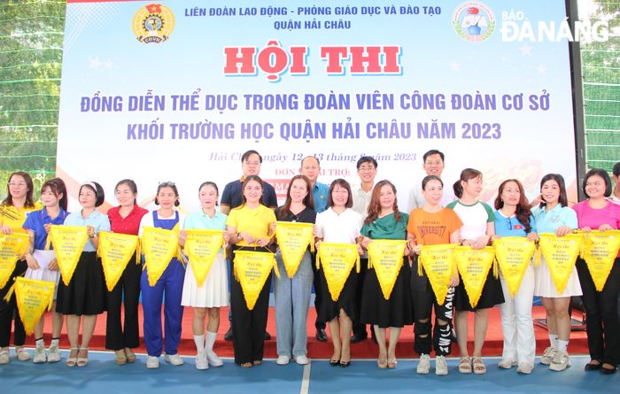 Hội thi đồng diễn thể dục quận Hải Châu, Đà Nẵng thu hút hơn 900 vận động viên tham gia 