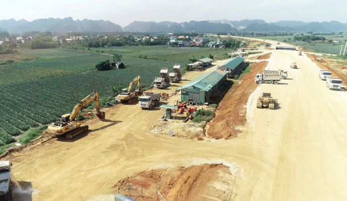 Giải quyết dứt điểm công tác giải phóng mặt bằng cao tốc Bắc-Nam phía Đông