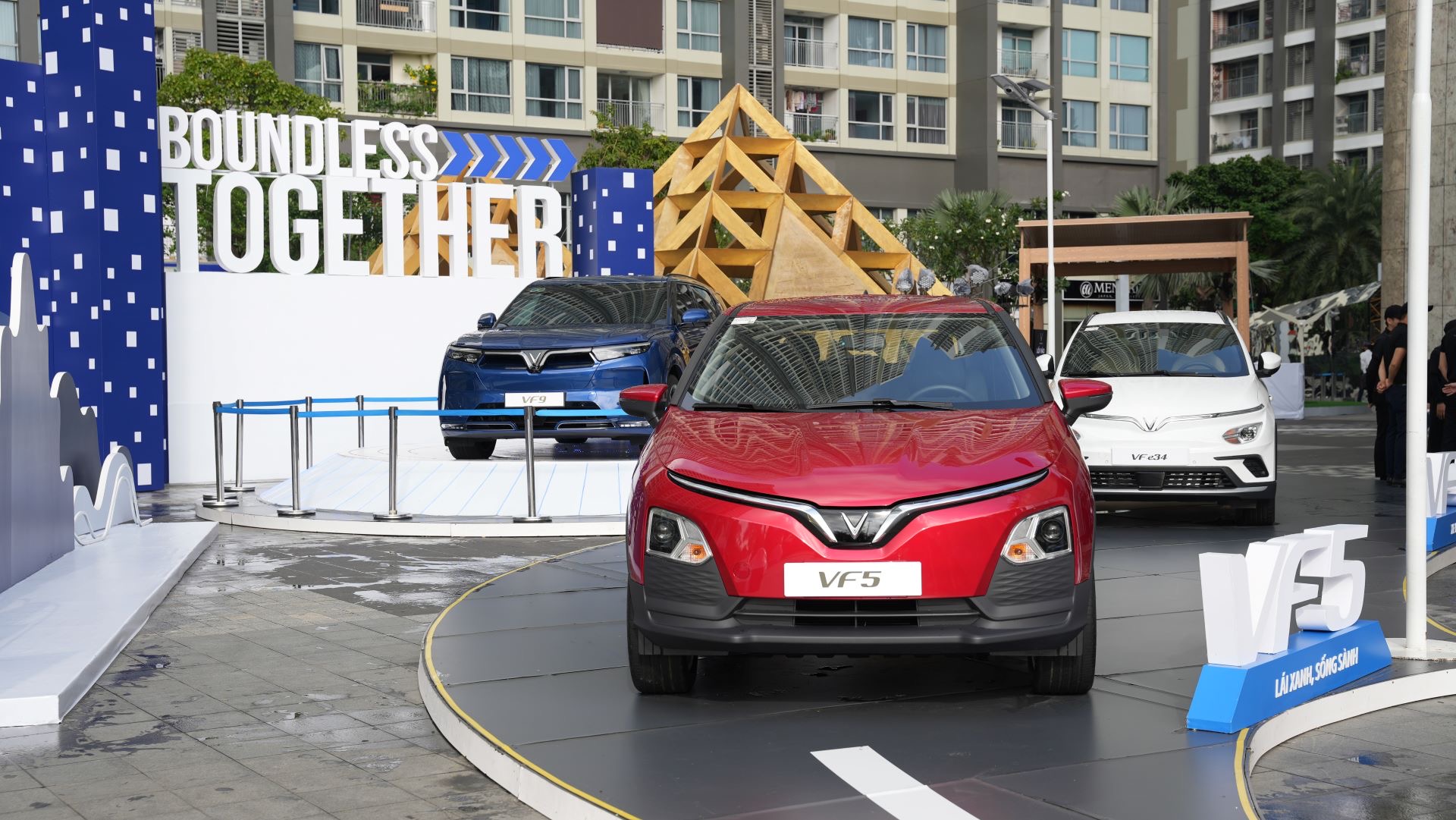 Bộ đôi lợi thế đặc quyền của chủ xe điện VinFast