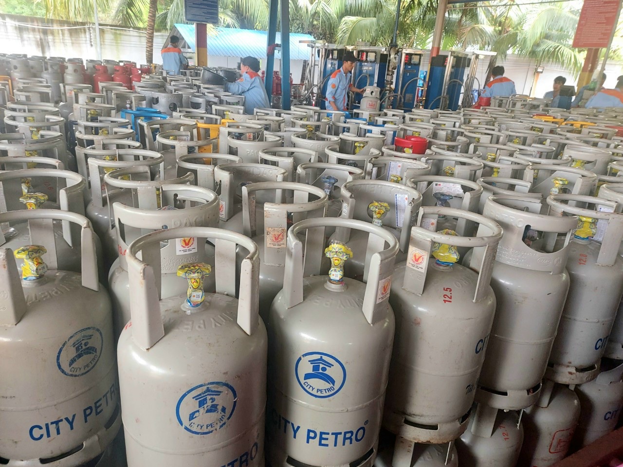 Giá gas hôm nay 278 Xoay chiều tăng trở lại