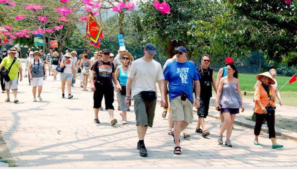 Lượng khách quốc tế đến Việt Nam tăng cao liên tục trong hai tháng 7 và tháng 8