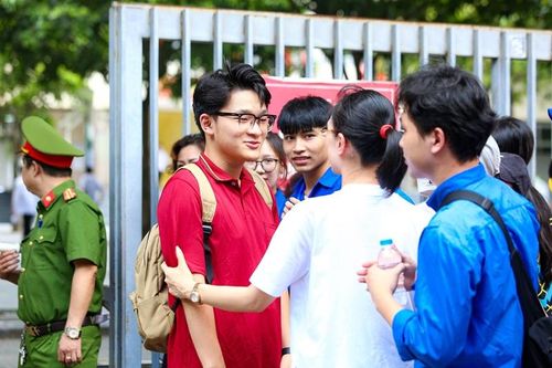 Gần 93% số thí sinh trúng tuyển đại học đợt 1 sau khi lọc ảo