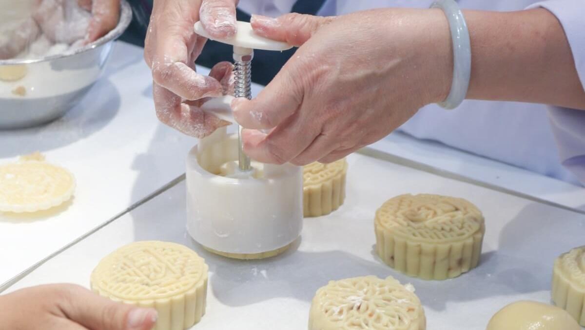 TP.HCM Tăng cường quản lý, giám sát các cơ sở sản xuất, kinh doanh thực phẩm dịp Tết trung thu