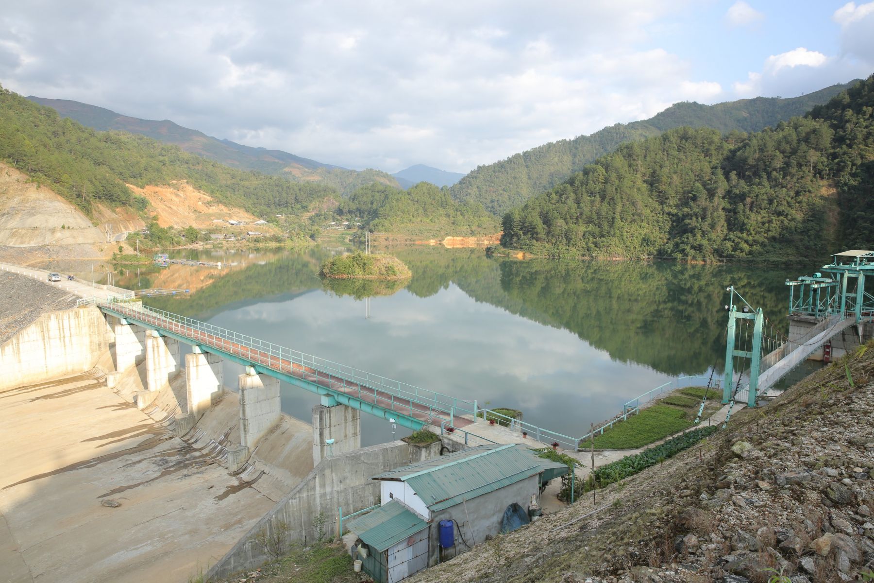 Mua lại trái phiếu trái hạn, Công ty TNHH Xuân Thiện Yên Bái báo lỗ trong nửa đầu năm