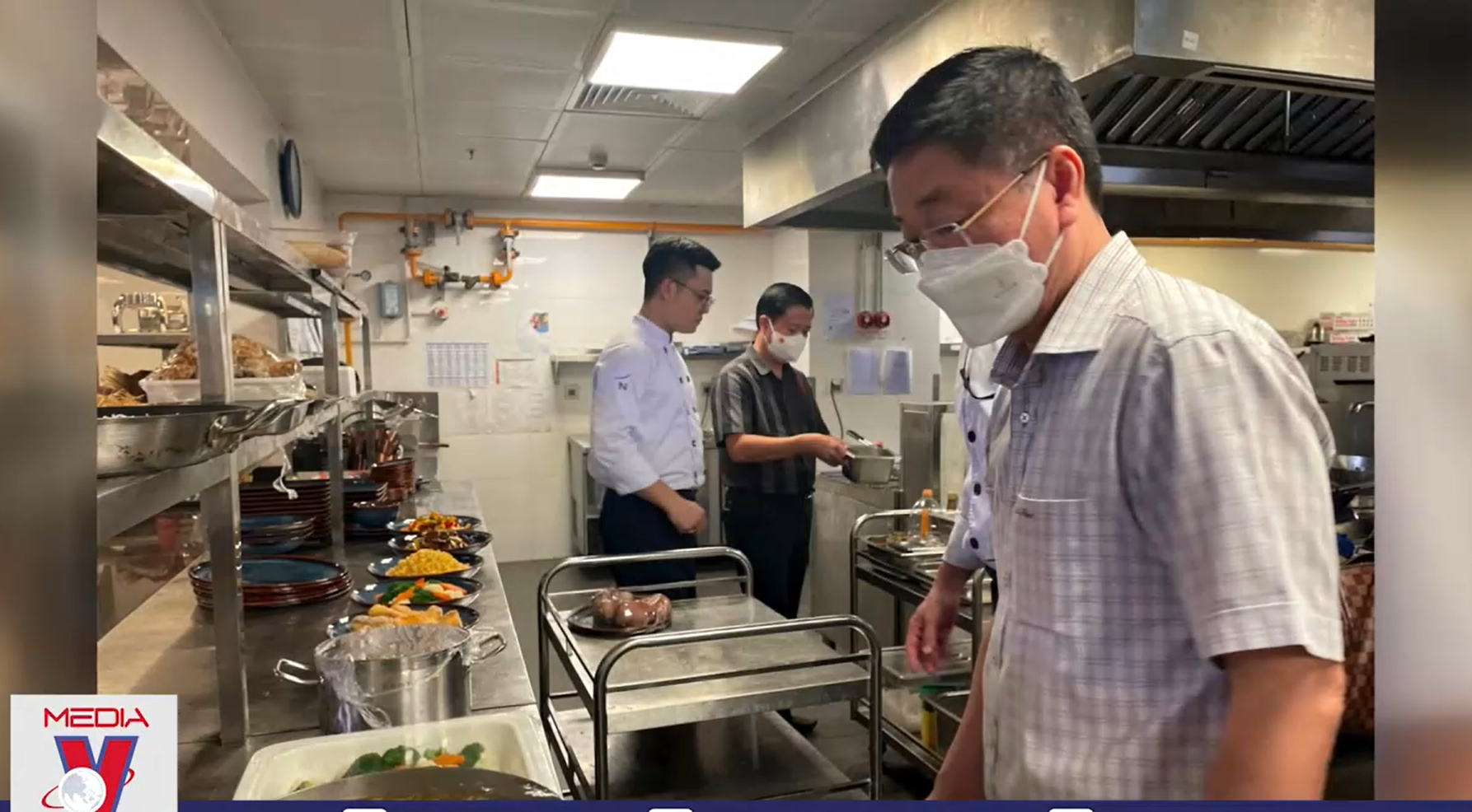 Hà Nội Phát hiện nhiều vi phạm về an toàn thực phẩm tại khách sạn 5 sao