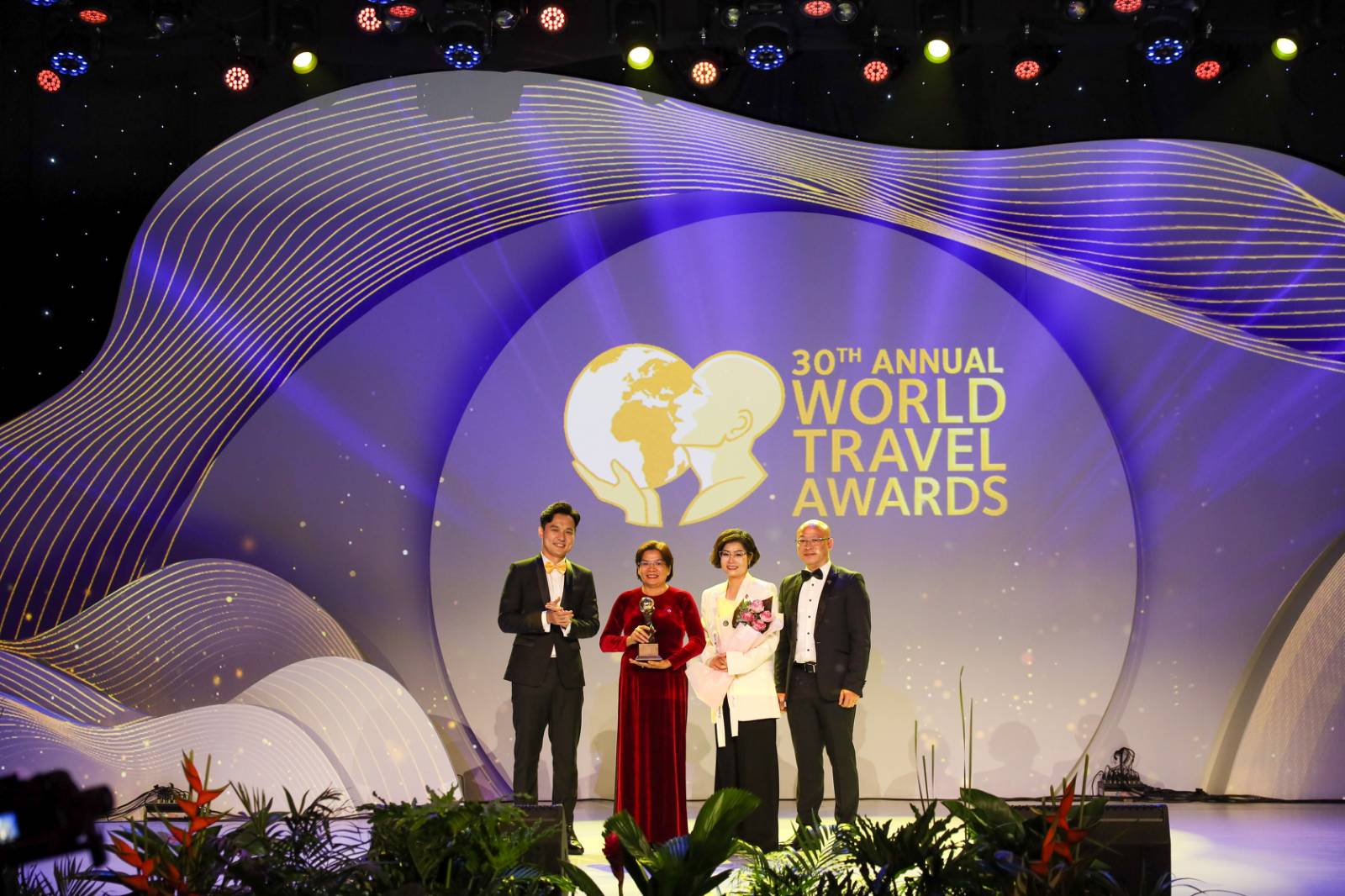 World Travel Awards lần thứ 2 vinh danh Sun Group là Tập đoàn du lịch hàng đầu châu Á 