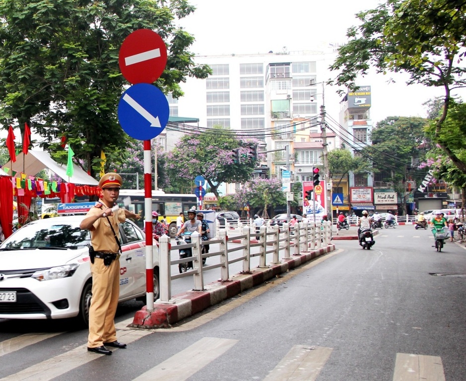 Hà Nội phân luồng giao thông đón Tổng thống Mỹ trong 2 ngày 10 - 119