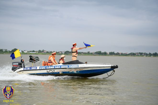 Trường hợp nào Cảnh sát đường thủy được dừng phương tiện để kiểm soát