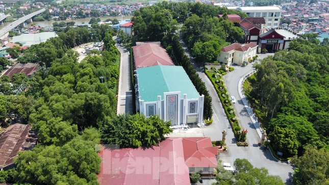 Vụ xây chui’ cả quán bar trong khu nghỉ dưỡng Xin lùi thời gian để hợp thức vi phạm