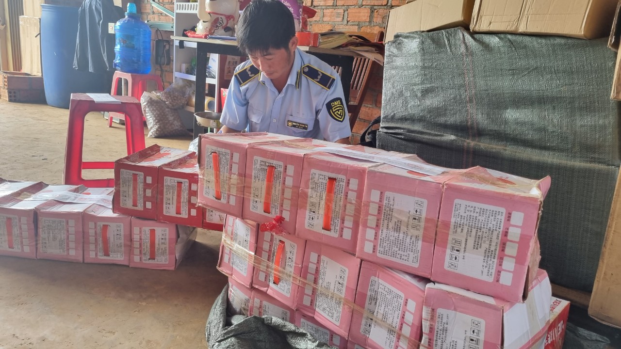 Xử phạt 12 triệu đồng cơ sở kinh doanh bánh trung thu không rõ nguồn gốc, xuất xứ tại Gia Lai