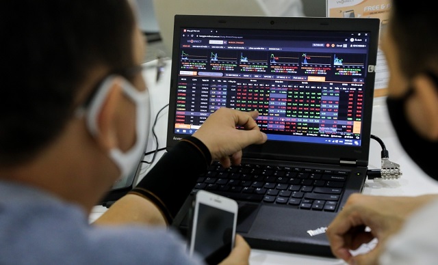 Phó Thủ tướng yêu cầu làm sạch dữ liệu người giao dịch chứng khoán trong tháng 11