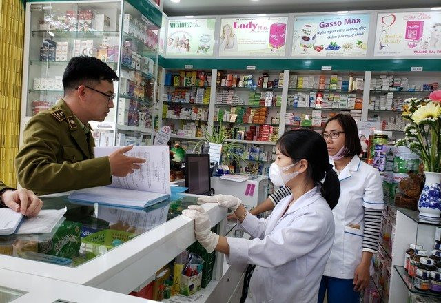 Kiểm tra, xử lý nghiêm các trường hợp lợi dụng dịch đau mắt đỏ để tăng giá thuốc