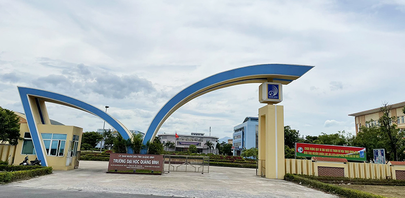 Kỷ luật hiệu trưởng, kế toán trưởng Trường Đại học Quảng Bình