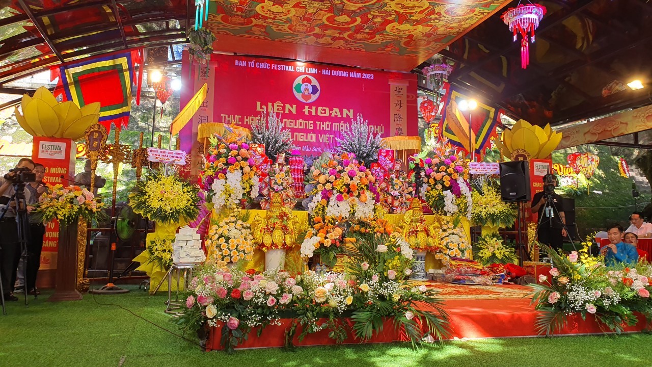 Hải Dương Nhiều sự kiện văn hoá đặc sắc diễn ra tại Đền Sinh - Đền Hoá