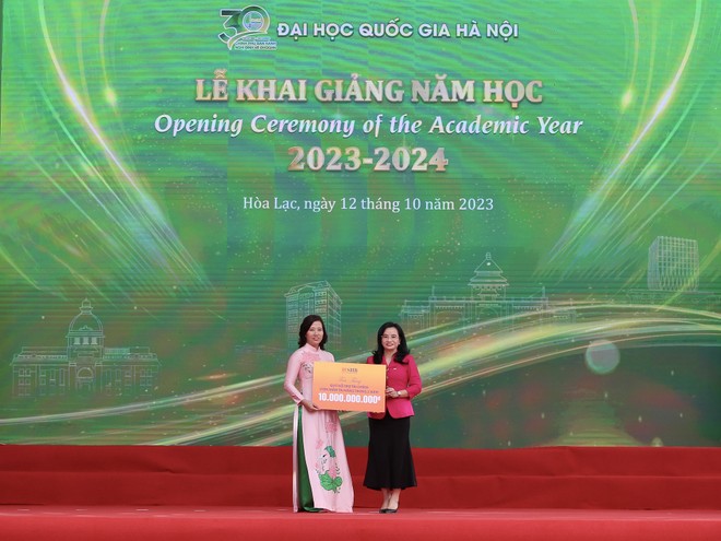 SHB tăng cường đồng hành, hỗ trợ sinh viên Đại học Quốc gia Hà Nội