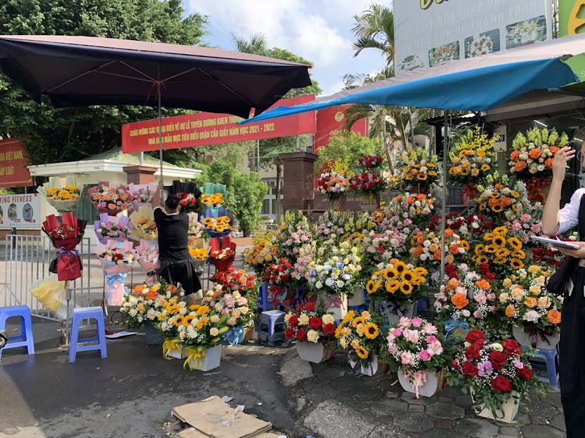 Thị trường hoa, quà tặng dịp 2010 sôi động với nhiều chương trình khuyến mãi hấp dẫn