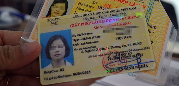 Hà Nội chưa bắt buộc người dân phải đi đổi giấy phép lái xe sang thẻ nhựa