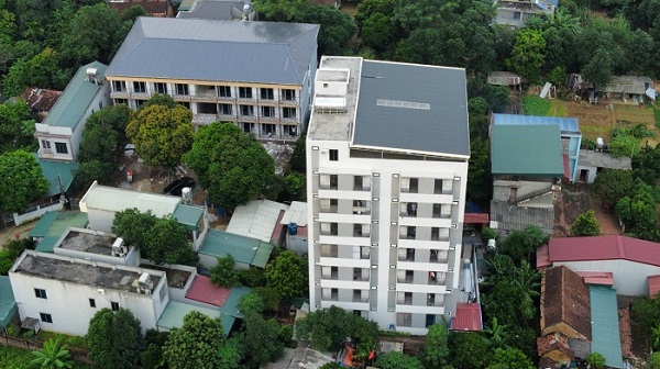 Chủ tịch Thạch Thất phải chịu trách nhiệm khi để xây chui gần 200 căn hộ chung cư mini