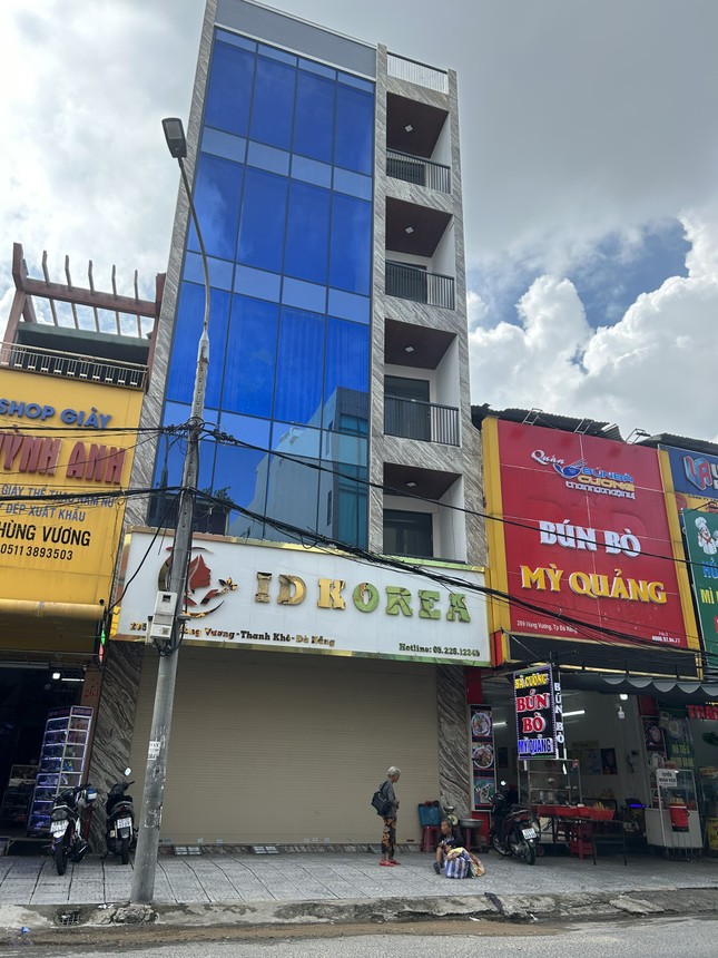 Bác sĩ của thẩm mỹ ID Korea được quảng cáo giỏi nhất Đà Nẵng của chỉ mới tốt nghiệp cấp 3