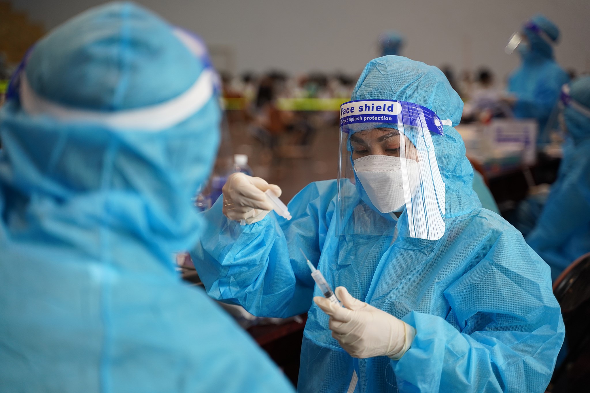 Chính phủ bãi bỏ một số Nghị quyết phòng chống dịch COVID-19