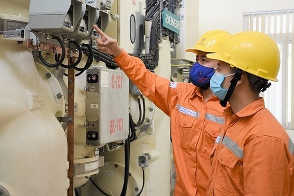 Giá điện tăng 4,5% lên trên 2.000 đồngkWh