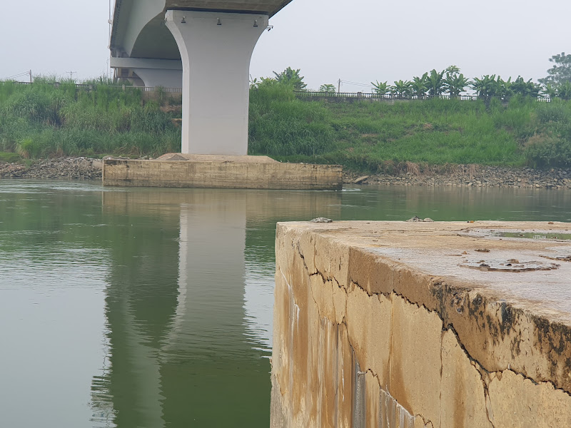 các vết nứt trên cầu hơn 850 tỉ đồng ở Tuyên Quang
