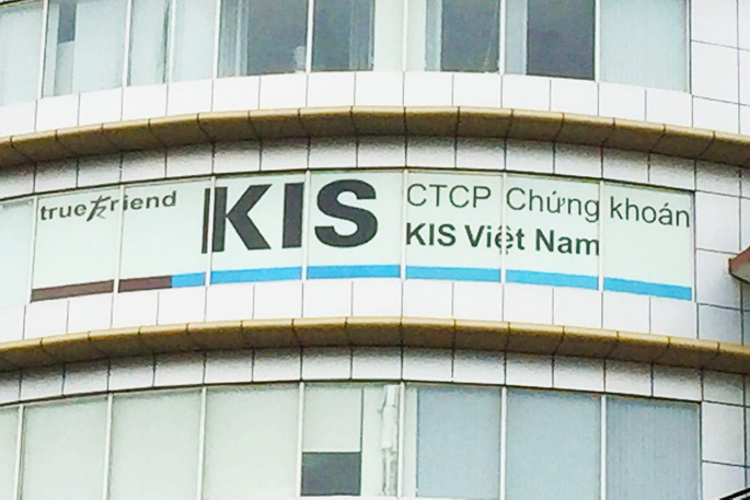 Chứng khoán KIS Việt Nam bị phạt vì cho khách hàng đặt lệnh mua khi không đủ tiền