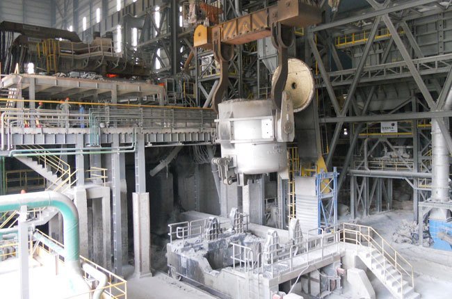 Chi phí điện tăng, sản xuất xi măng, hóa chất, thép, giấy...thêm áp lực sụt giảm lợi nhuận