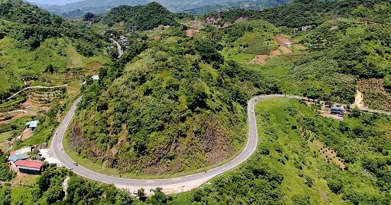 Hòa Bình Cấm đường theo giờ để nổ mìn thi công mở rộng Dốc Cun