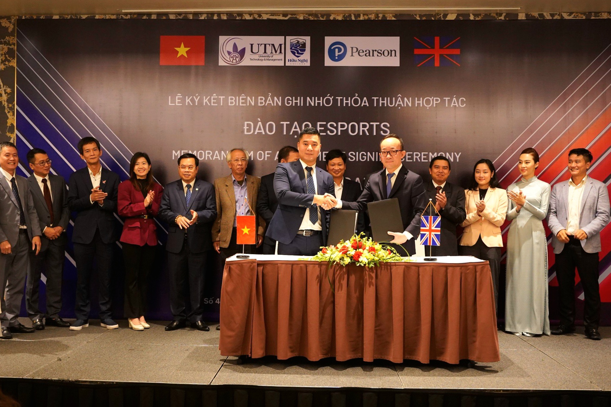 UTM và Pearson UK hợp tác đào tạo Thể thao Điện tử tại Việt Nam