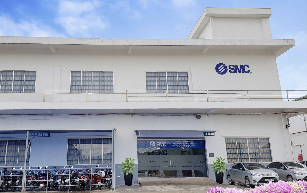 Kinh doanh thua lỗ, Đầu tư Thương mại SMC (SMC) bắt đầu bán tài sản