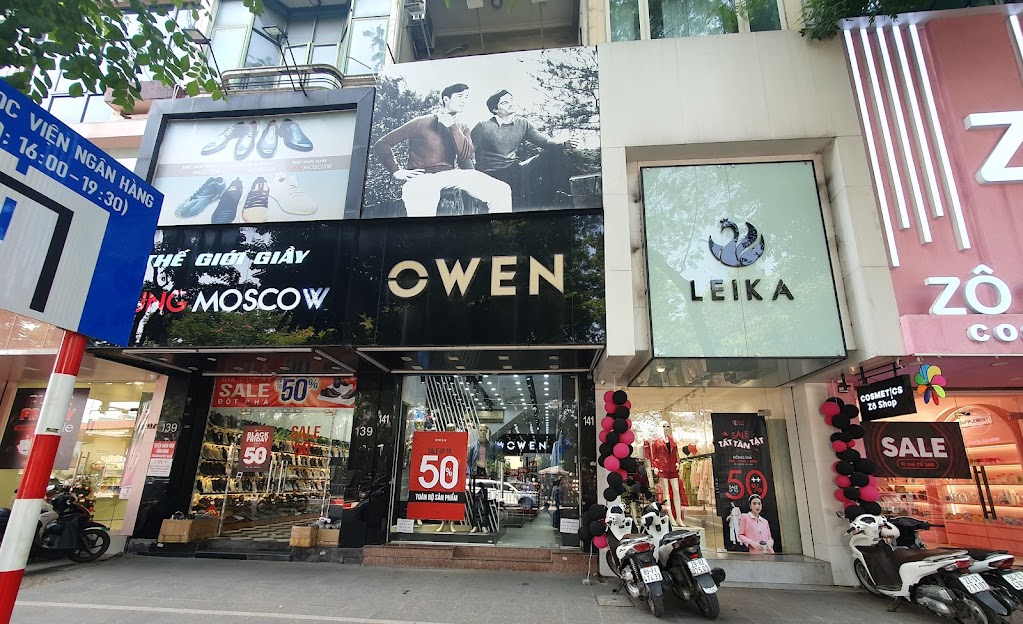 Ồ ạt khuyến mãi Black Friday, nhiều cửa hàng thời trang, mỹ phẩm giảm giá sốc