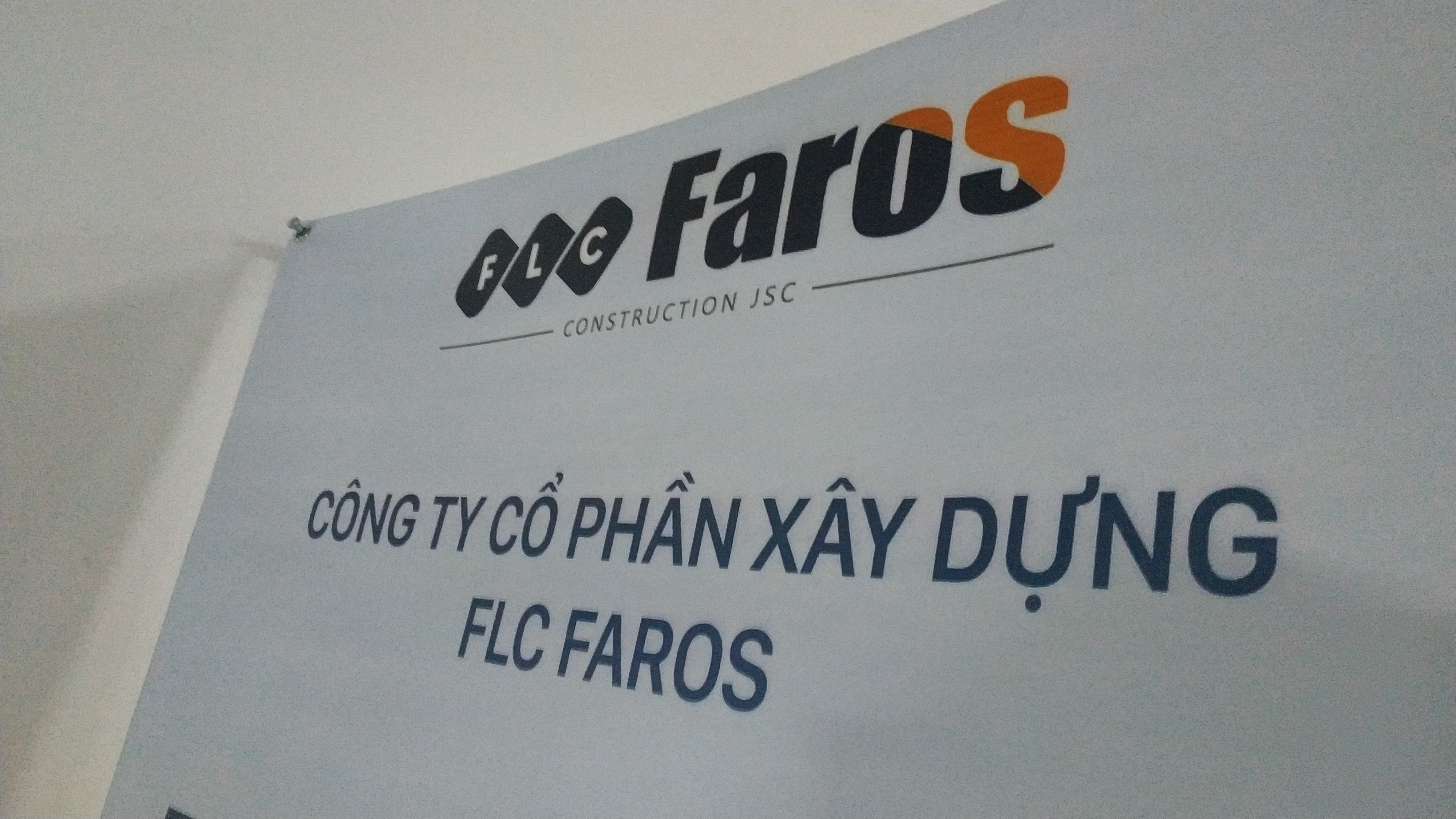 Lỗi cũ chưa khắc phục xong, FLC Faros tiếp tục bị xử phạt