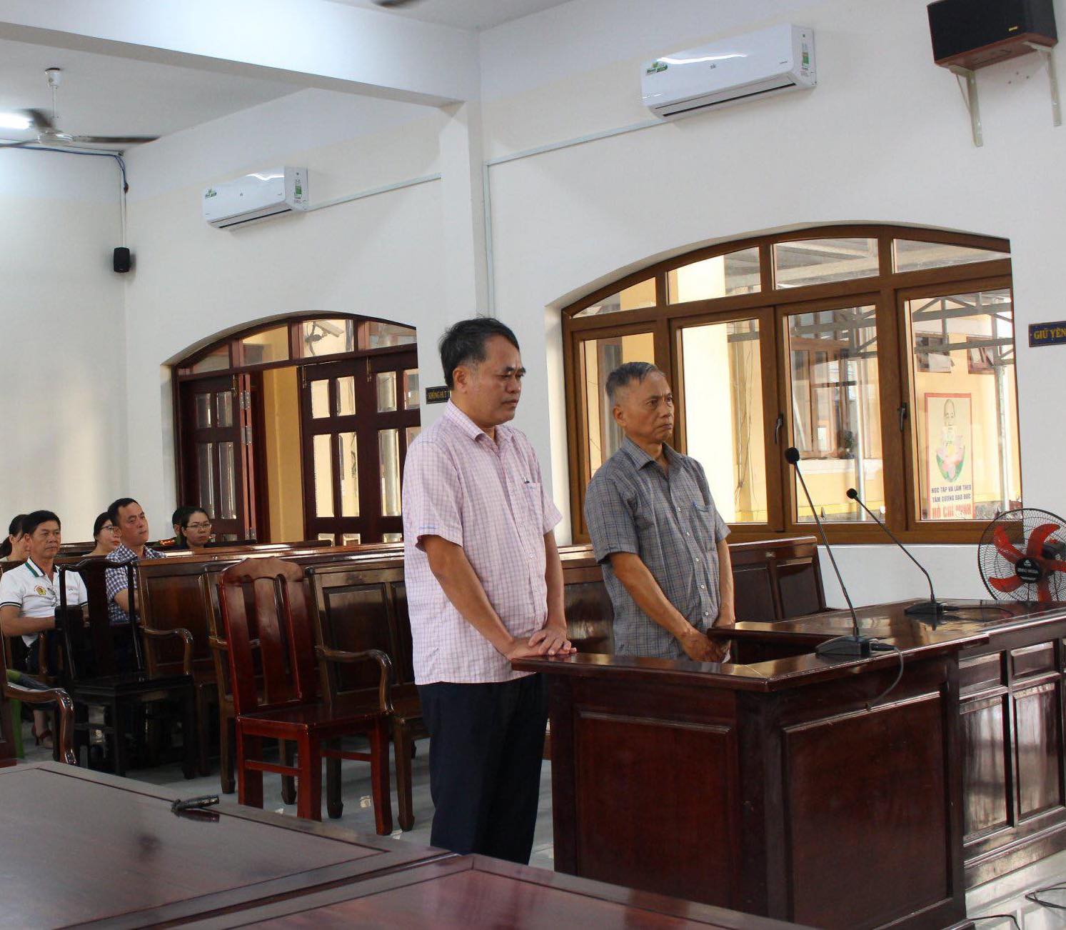 Gây thiệt hại hơn 1,3 ngàn tỷ đồng, nguyên giám đốc Ngân hàng nhà nước chi nhánh Đồng Nai lãnh 7 năm tù