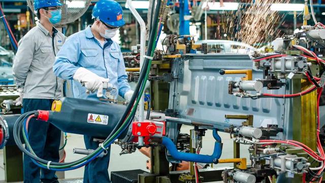 PMI tháng 11 giảm về mức thấp nhất trong 5 tháng