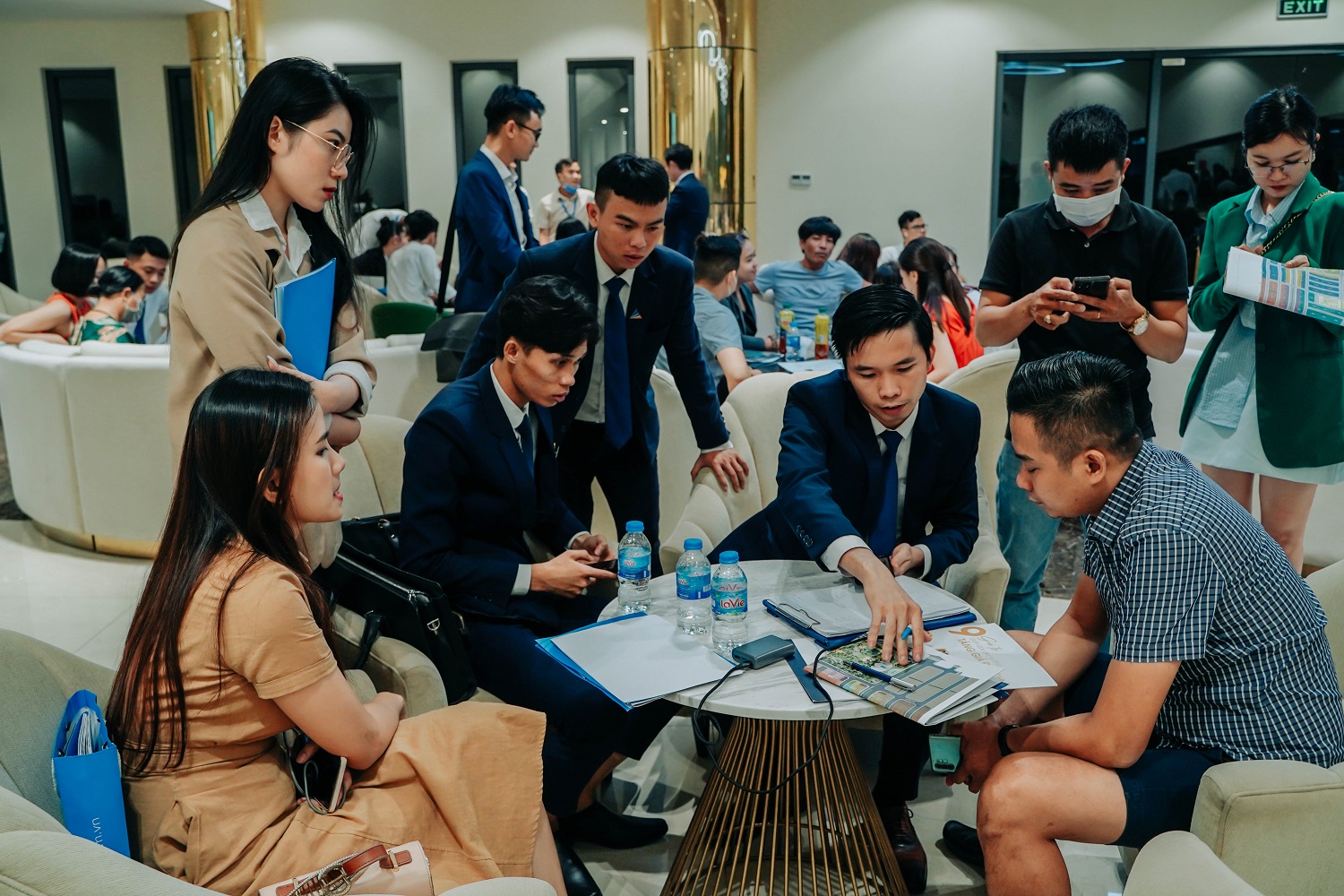 Thị trường BĐS cuối năm, để dành cơ hội cho nhà đầu tư dài hạn