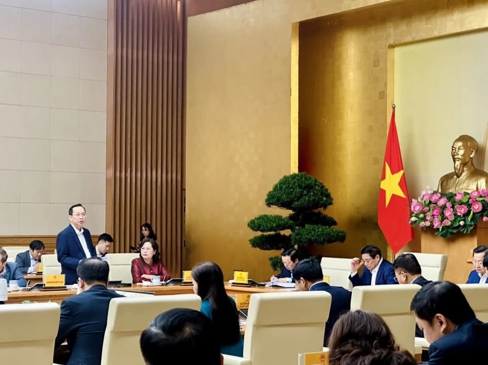 Trong thời gian tới dứt khoát không có chuyện ngân hàng phải xin room tín dụng