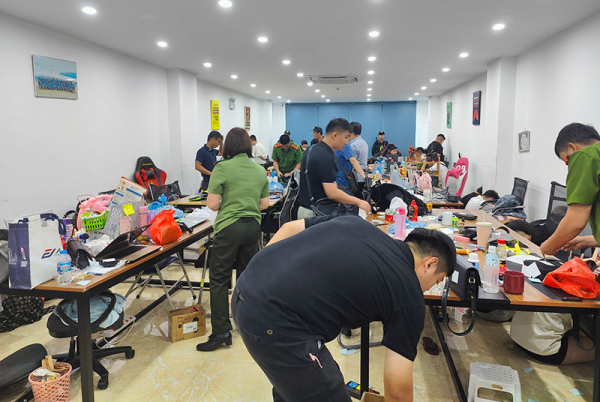 Khởi tố 26 đối tượng giả danh “bác sĩ”, “tiến sĩ”