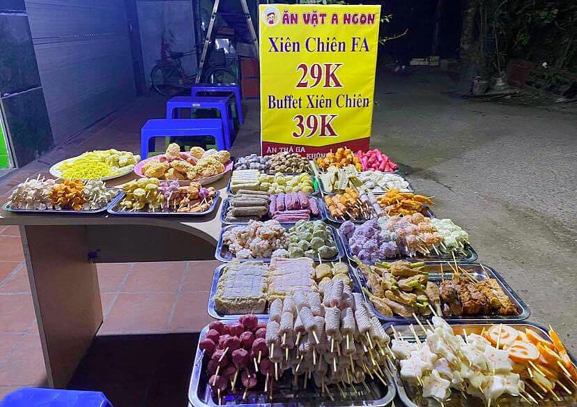 Những nguy cơ tiềm ẩn từ các món ăn đồ nướng buffet vỉa hè giá ‘siêu rẻ’